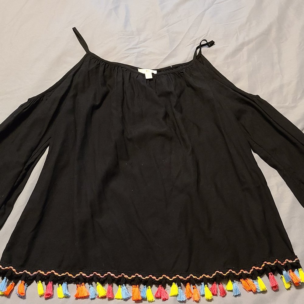 Black Blouse Cold Shoulder Tassel Fringe Bottom